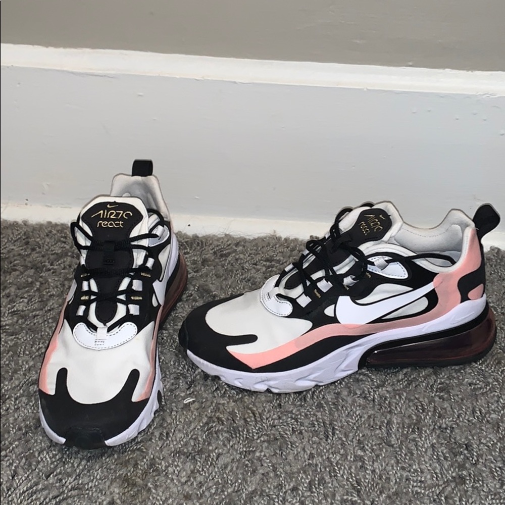 Women’s Nike Air 270 React